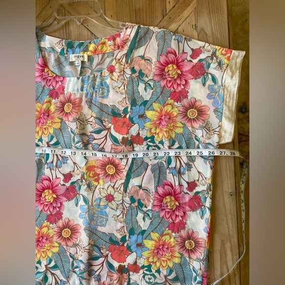 🎀 Umgee Floral Boho blouse Top linen Cuff Sleeves Fringe Hemline S - Super cute! - Picture 9 of 10